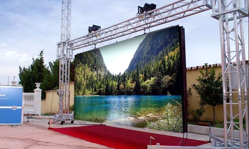 İcarəyə verilir LED displey